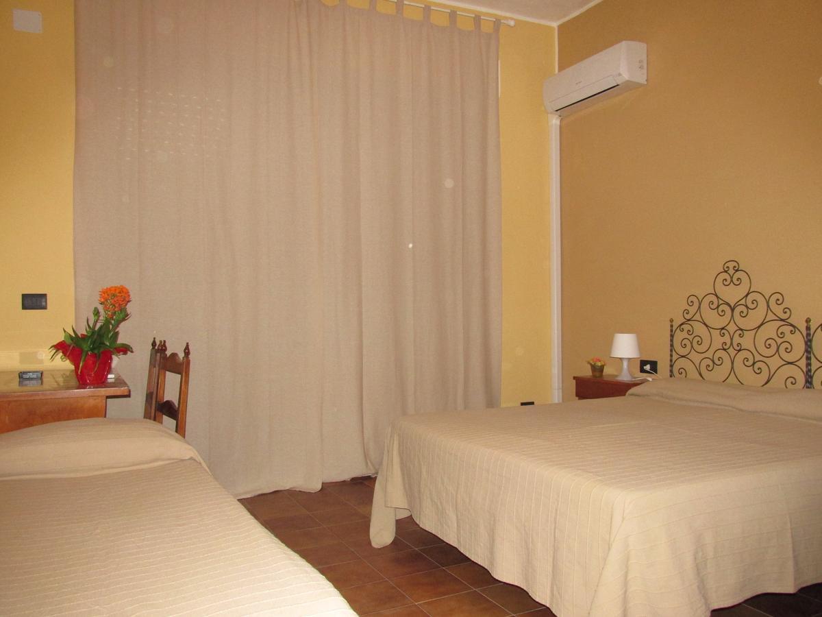 קסטלמולה Hotel Panorama Di Sicilia מראה חיצוני תמונה